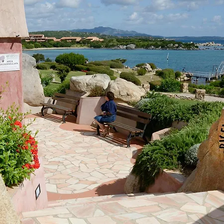 Hotel Villaggio Marineledda 4*