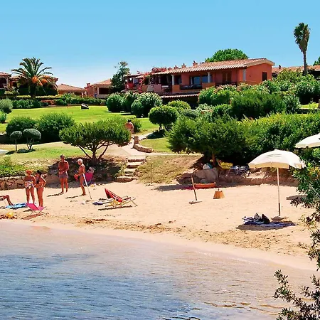 Hotel Villaggio Marineledda 4*