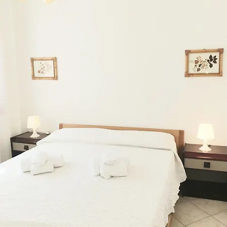 Hotel Villaggio Marineledda Marinella (Sardinia)