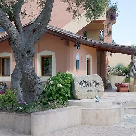 Hotel Villaggio Marineledda 4*