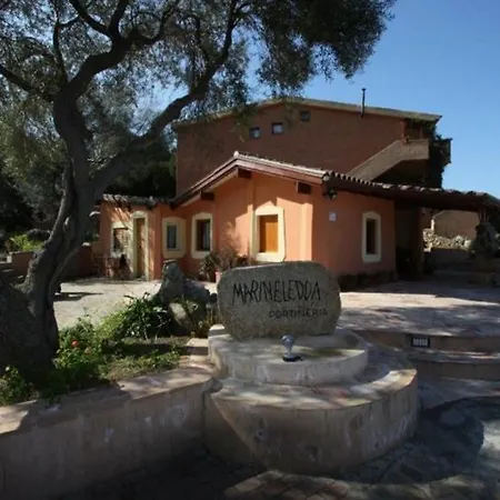 Villaggio Marineledda Hotel 4*